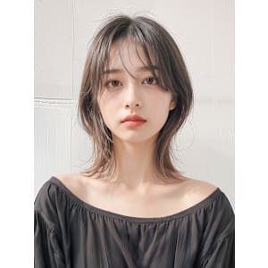 20代30代40代　美髪くびれ透明感こなれウルフ