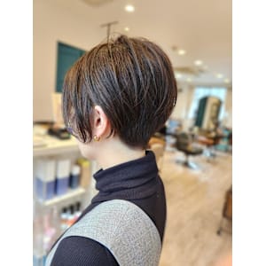 大人ハンサムショート