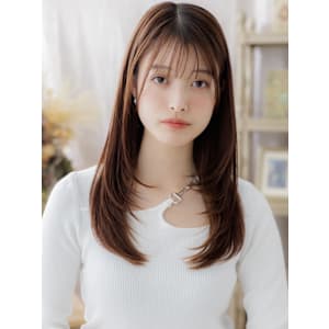 ミルクティーカラー顔回りレイヤーストレート　細めハイライト