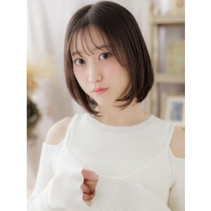 透けバング前下がり切りっぱなし黒髪ミニボブ　マロンベージュ