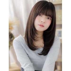 艶感ストレートロングレイヤーくすみカラー　くすみベージュ