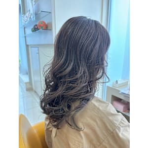 オリーブグレージュカラー - MENARD BILEC【メナード ビレック】掲載中