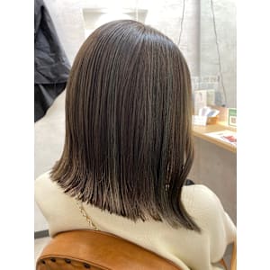 オリーブハイライト