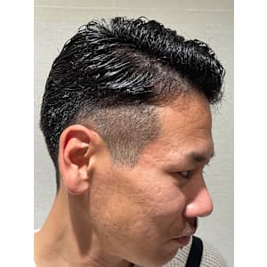 かきあげツーブロックスタイル