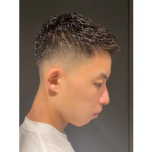 爽やかフェードスタイル×ナチュラルパーマ