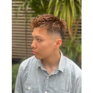 フェザーアップ×スキンフェード