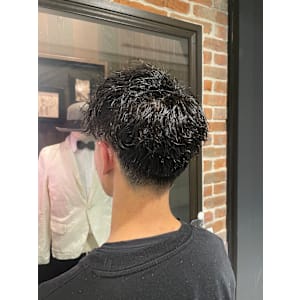 緩めツイストパーマ - ヒロ銀座ヘアーサロン 新橋 銀座口店【ヒロギンザヘアーサロンシンバシギンザグチテン】掲載中