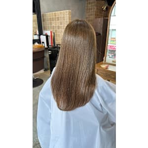 オリーブベージュ