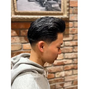 ポンパドール×テーパーフェード