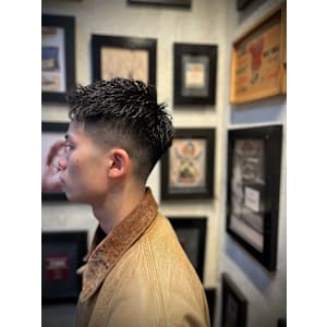 フェザーアップローフェード