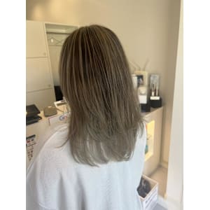 バレイヤージュ×グレージュ