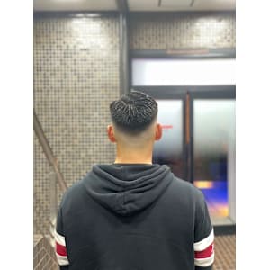 七三スキンフェード