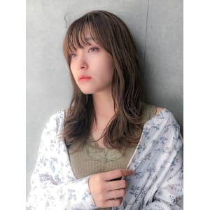 大人可愛い/顔周りレイヤー/ぱっつん前髪/韓国風/小顔効果◎