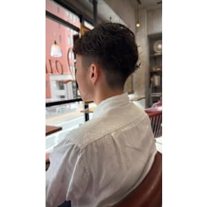 【大人の色気ヘア】かき上げフェザーパーマ