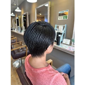 大人ショート細めハイライト白髪ぼかしくすみカラー40代50代