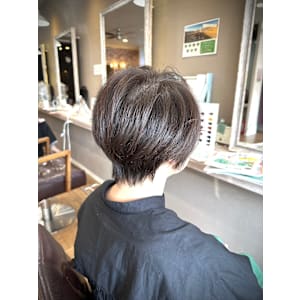 大人ショート細めハイライト白髪ぼかしくすみカラー40代50代