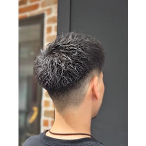 スパイキーショート