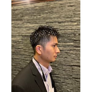 ビジネスショートヘア