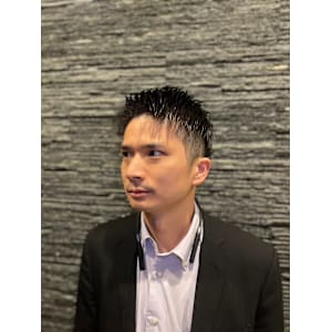 ビジネスショートヘア