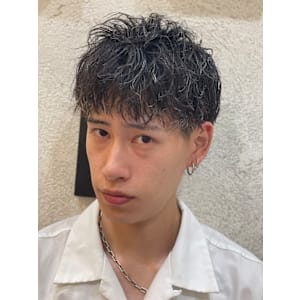 ショートスタイル×ツイストスパイラルパーマ