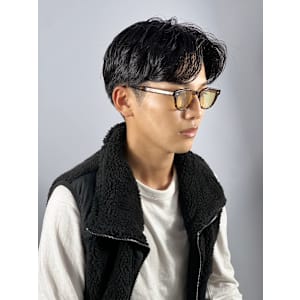 センターパート×ワンカールパーマ