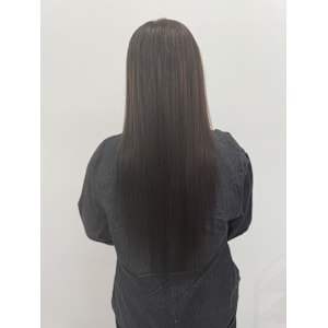 ストレートでも馴染み最高！サラツヤロング！