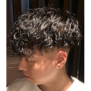 スペインカール×スキンフェード