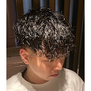 スペインカール×スキンフェード