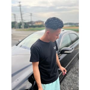 ツイスパスキンフェード