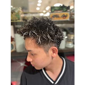 ツイストパーマ×ホワイトメッシュ