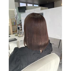 ストレートパーマ／縮毛矯正／サラサラストレート