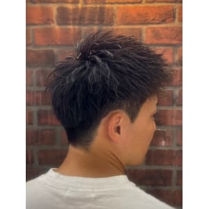 ツーブロックスパイキーショート