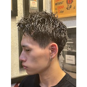 ショートスパイラルパーマ