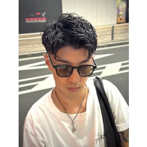 ソフトツイスト×スキンフェード×パーマ