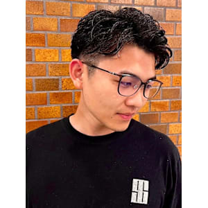 8月流行七三スタイル