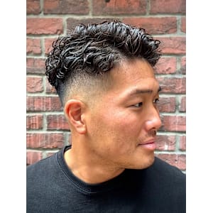 フェードスタイル×ナチュラルパーマ