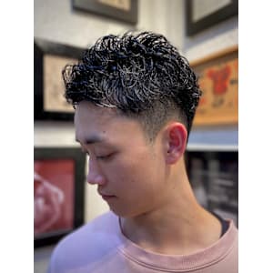 2024年　アイロンパーマ×ビジネスショート