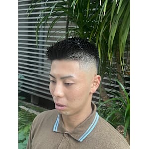 フェザーアップ×スキンフェード