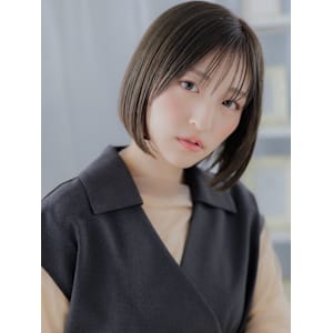 艶髪オリーブアッシュ切りっぱなしミニボブ　マロンベージュ