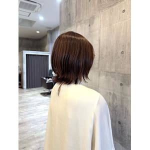 ピンクブラウン