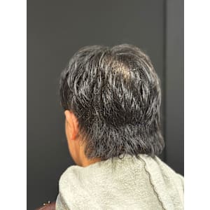 センターパートウルフ