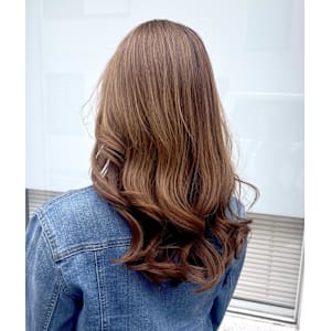 ブリーチなし　明るめカラーを繰り返してブラウンベージュ - MANOHARU【マノハル】掲載中