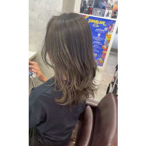 【'BEBE(ベベ)／札幌市・大通・狸小路】カラー