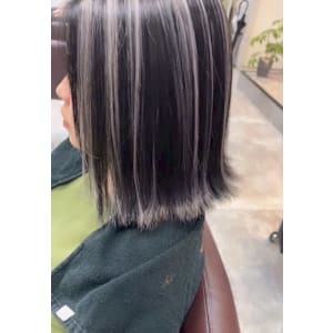 【'BEBE(ベベ)／札幌市・大通・狸小路】カラー