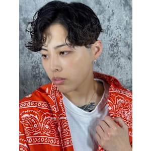 2024年夏最新！スキンフェード×パーマ