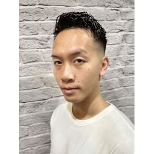 アイロンパーマ×フェードショート