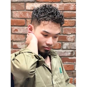 宮城亮太風パーマ