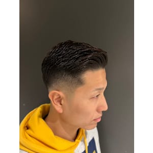 フェードサイドパート - HIRO GINZA HAIR SALON 上野店【ヒロギンザ ヘアサロン ウエノテン】掲載中