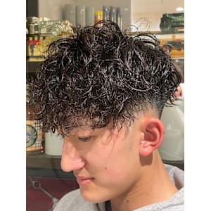 スペインカール×フェードスタイル