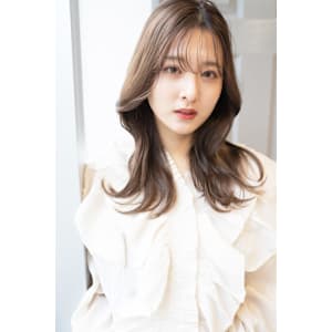 韓国クビレヘア×透明感ベージュ